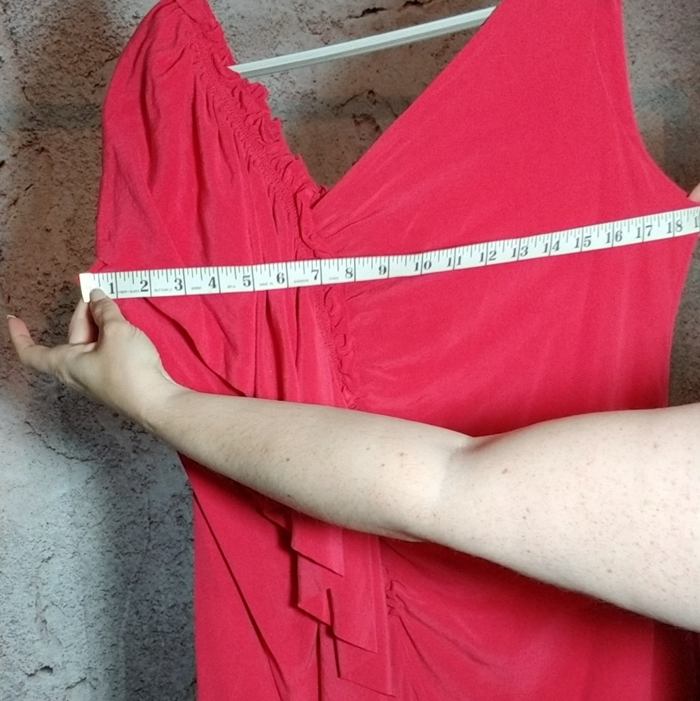 NWOT 💥CLEARANCE💥 ruffle asymmetrical - Picture 4 of 6